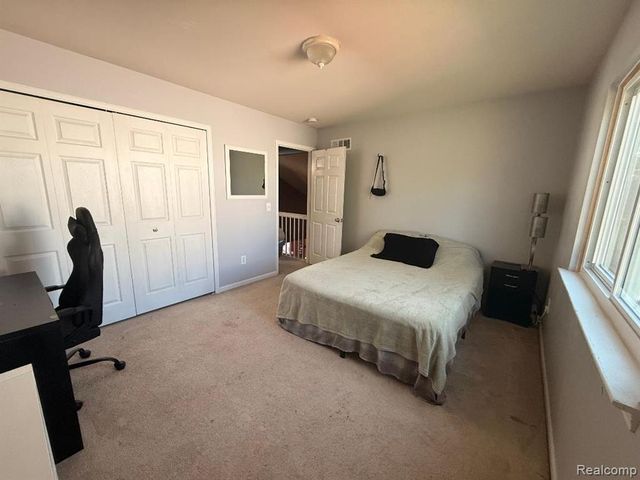 31167 Broderick Drive, New Baltimore, MI 48051