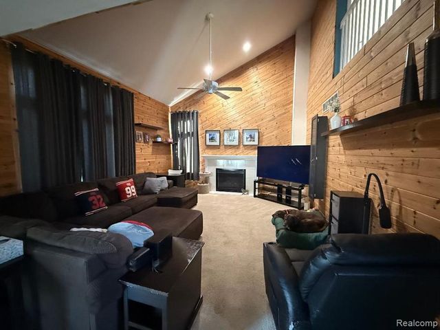 31167 Broderick Drive, New Baltimore, MI 48051