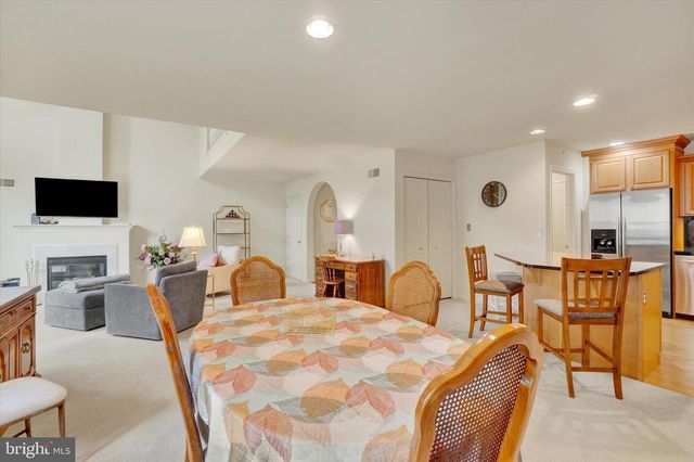 141 FOUNTAIN DR, York, PA 17402