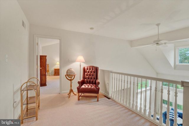 141 FOUNTAIN DR, York, PA 17402