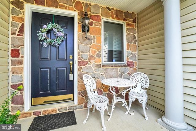 141 FOUNTAIN DR, York, PA 17402
