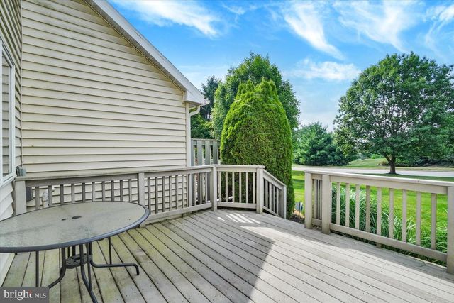 141 FOUNTAIN DR, York, PA 17402