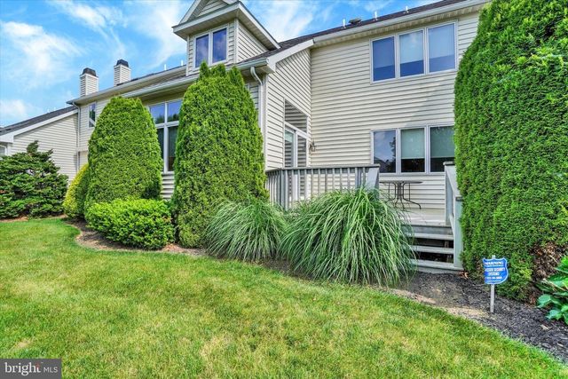 141 FOUNTAIN DR, York, PA 17402
