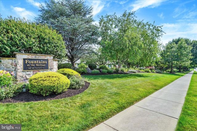 141 FOUNTAIN DR, York, PA 17402