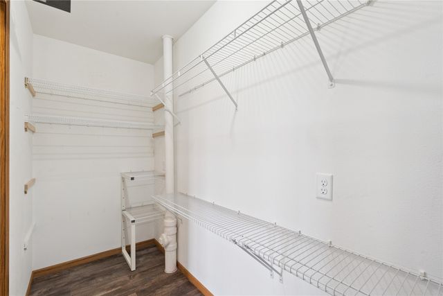 1046 150th Avenue, Knoxville, IA 50138