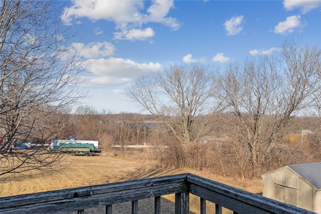 1046 150th Avenue, Knoxville, IA 50138