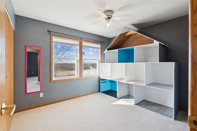 1046 150th Avenue, Knoxville, IA 50138