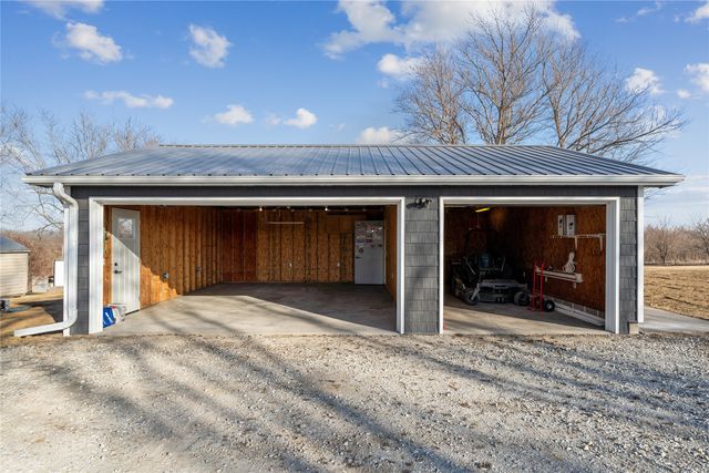 1046 150th Avenue, Knoxville, IA 50138