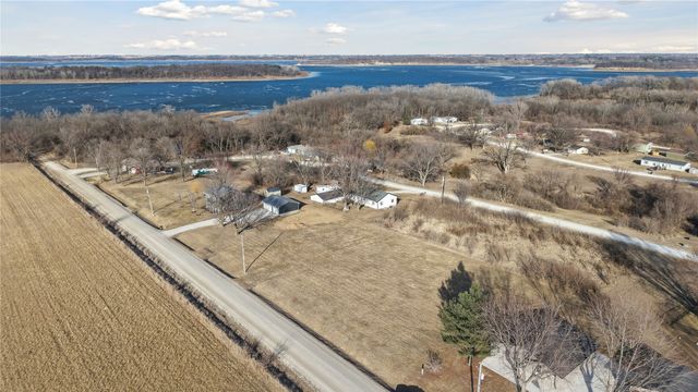 1046 150th Avenue, Knoxville, IA 50138