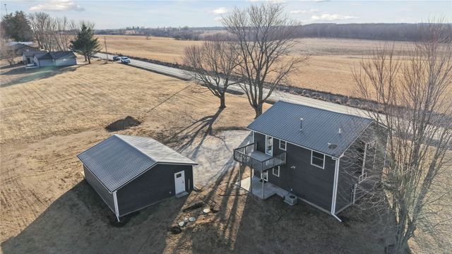 1046 150th Avenue, Knoxville, IA 50138