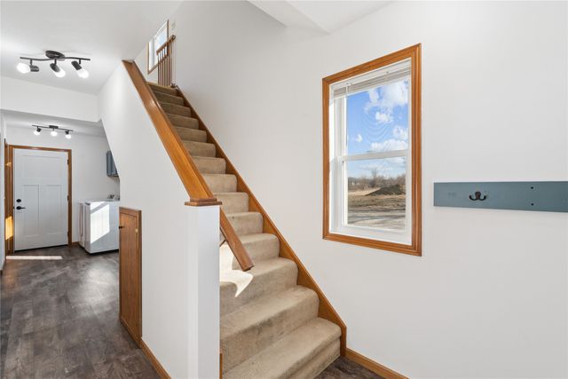 1046 150th Avenue, Knoxville, IA 50138