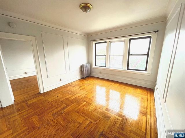 194 Davis Avenue, Kearny, NJ 07032