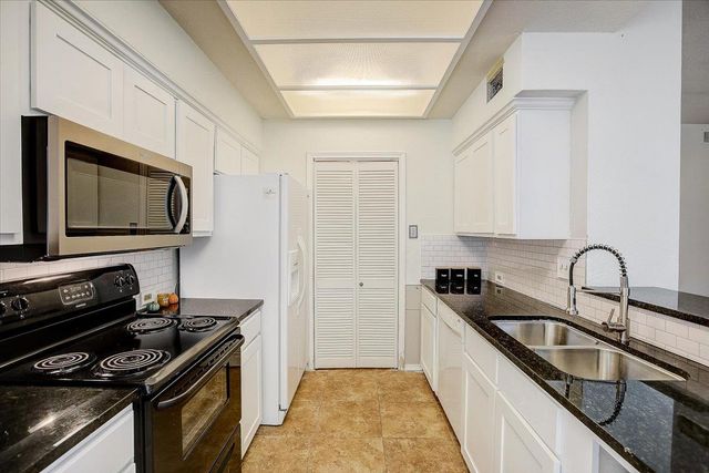 4711 Spicewood Springs RD 2-112, Austin, TX 78759