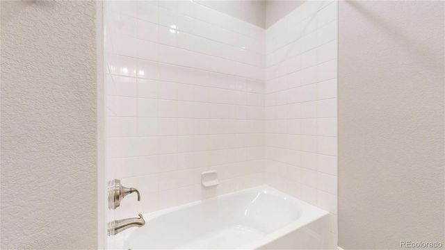 16860 Askins Loop 301, Parker, CO 80134