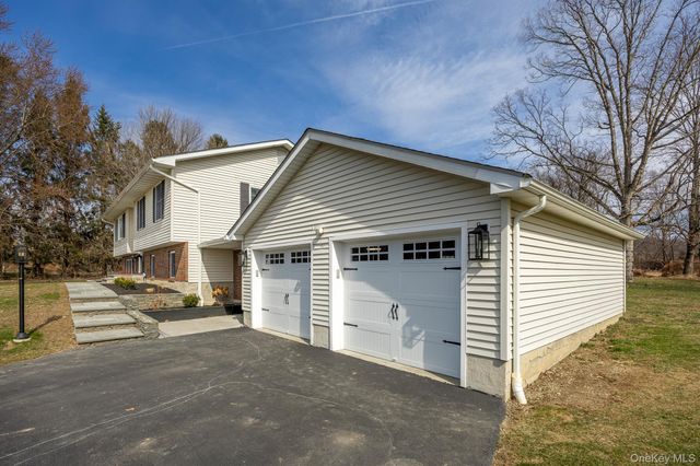 1490 Clove Valley Road, Lagrangeville, NY 12540