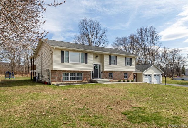 1490 Clove Valley Road, Lagrangeville, NY 12540