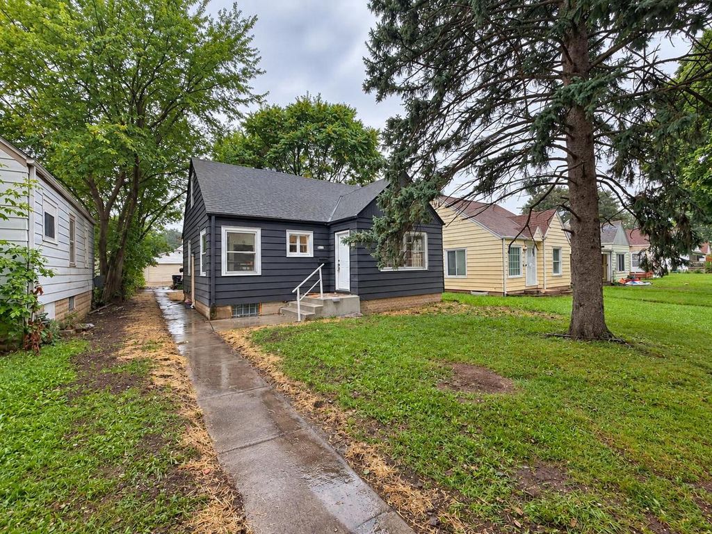4141 N 49th STREET, Milwaukee, WI 53216