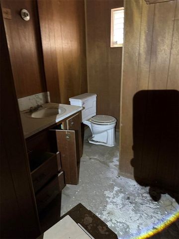 2747 Nemec St, Corpus Christi, TX 78415