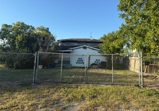 2747 Nemec St, Corpus Christi, TX 78415
