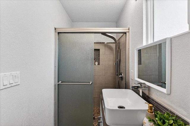 19373 San Miguel Avenue, Castro Valley, CA 94546