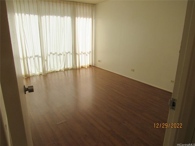 1561 Kanunu Street 508, Honolulu, HI 96814