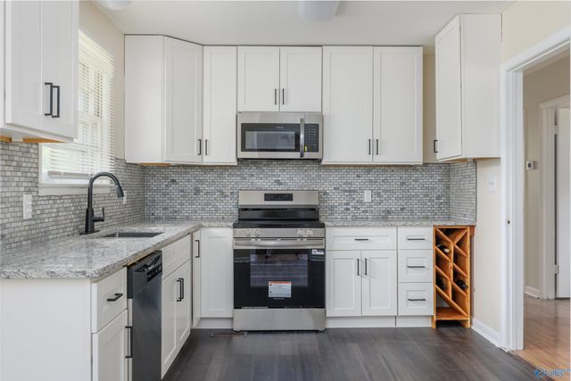 2200 Lynn Road, Huntsville, AL 35810
