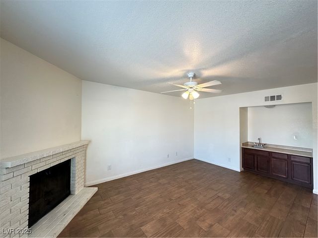 6241 Bellota Drive D, Las Vegas, NV 89108