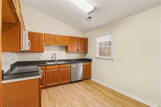 105 Gales Way, Newnan, GA 30263