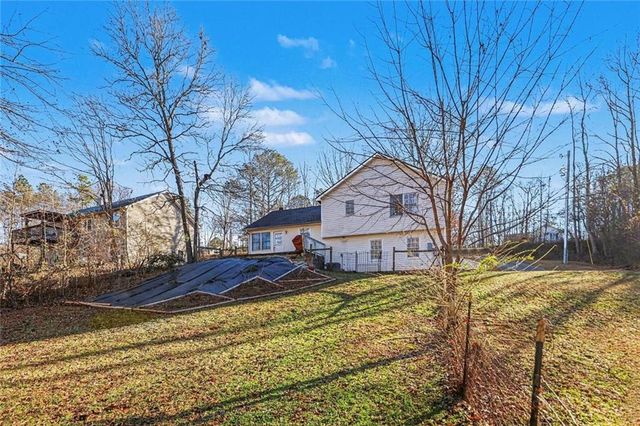 105 Gales Way, Newnan, GA 30263