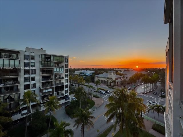 555 Crandon Blvd 82, Key Biscayne, FL 33149