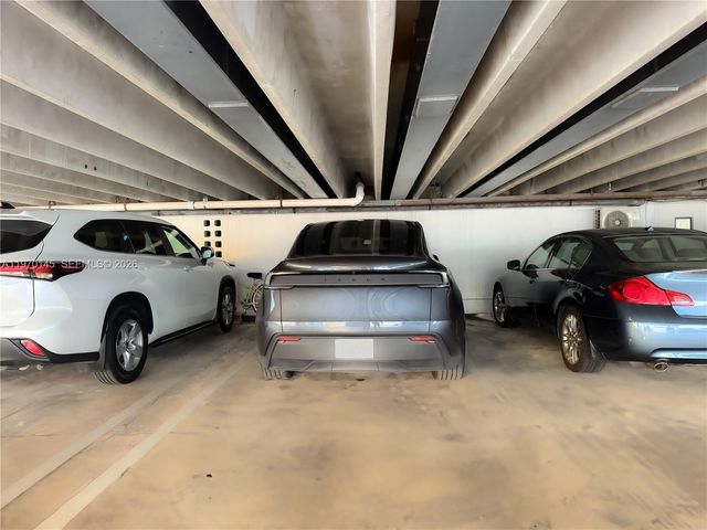 555 Crandon Blvd 82, Key Biscayne, FL 33149