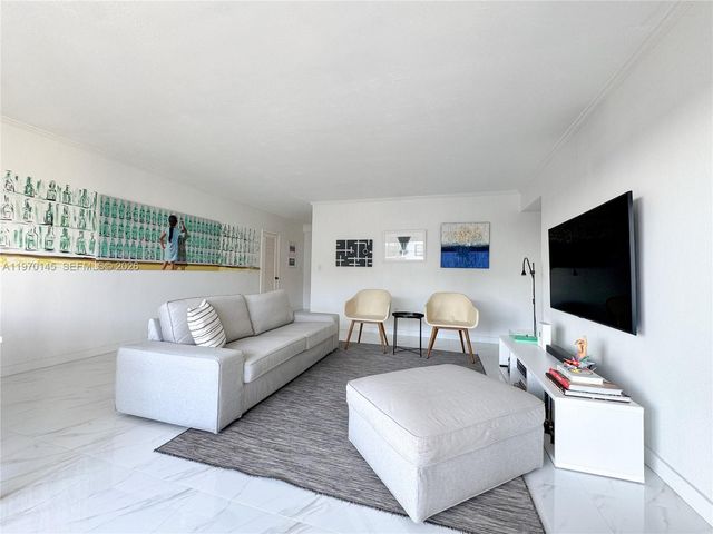 555 Crandon Blvd 82, Key Biscayne, FL 33149