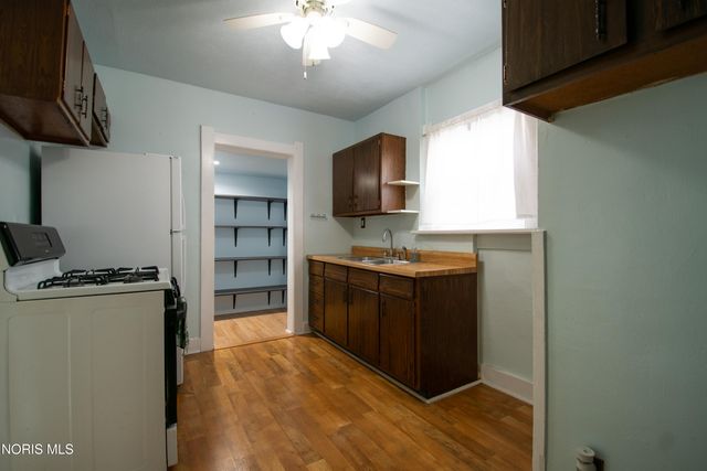 1456 Oak Street, Toledo, OH 43605