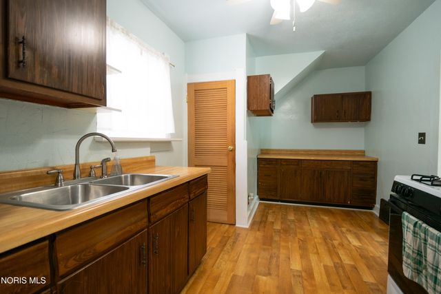 1456 Oak Street, Toledo, OH 43605