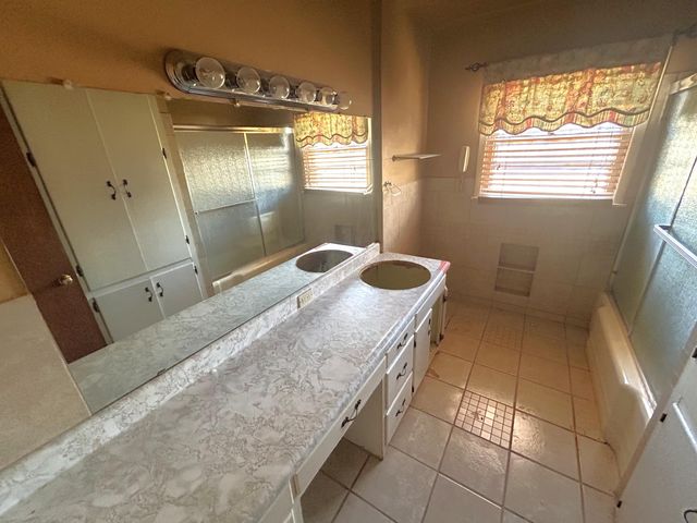 2406 48th Street, Lubbock, TX 79412