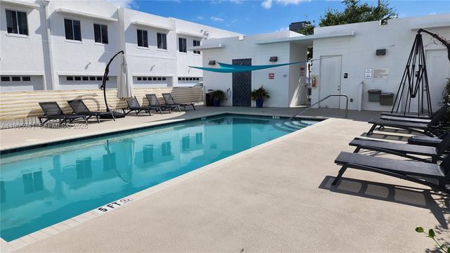 2651 NE 212th Ter 306, Miami, FL 33180