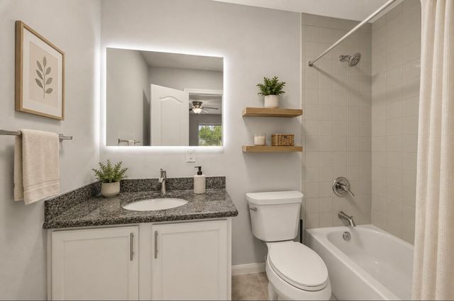 5333 Richmond Avenue 33, Houston, TX 77056