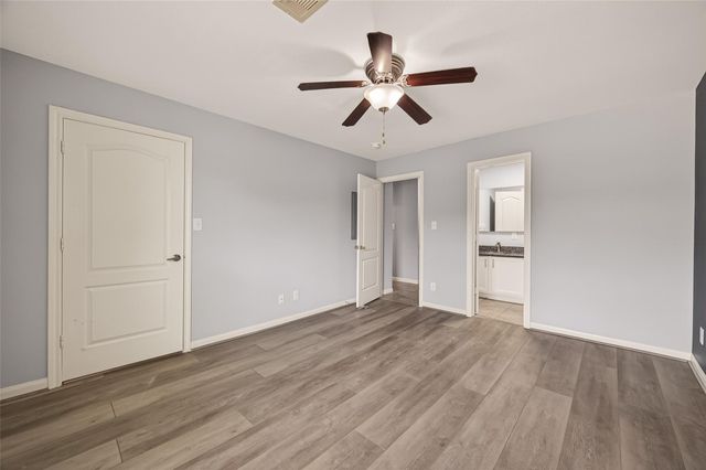 5333 Richmond Avenue 33, Houston, TX 77056
