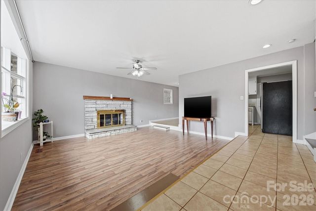 212 Newland Place NW, Lenoir, NC 28645