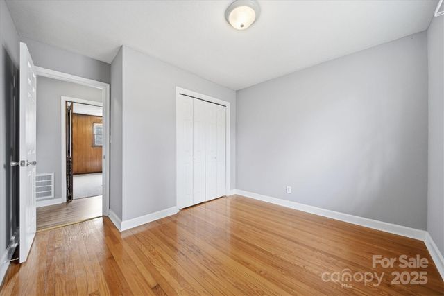 212 Newland Place NW, Lenoir, NC 28645