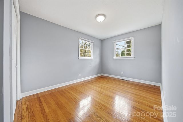 212 Newland Place NW, Lenoir, NC 28645