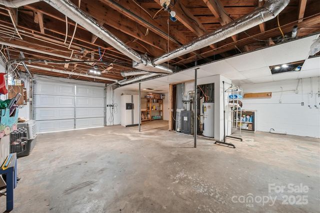 212 Newland Place NW, Lenoir, NC 28645