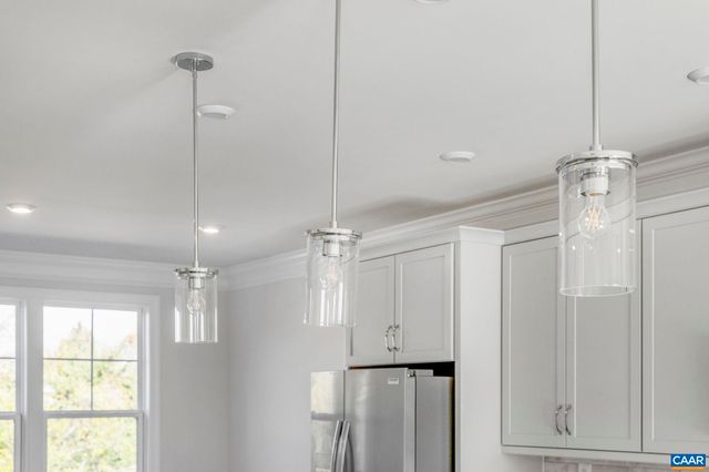 736 PARK RIDGE DR, Crozet, VA 22932