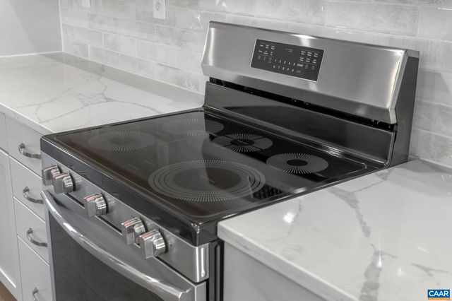 736 PARK RIDGE DR, Crozet, VA 22932