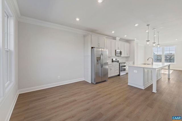 736 PARK RIDGE DR, Crozet, VA 22932