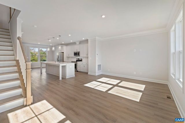 736 PARK RIDGE DR, Crozet, VA 22932