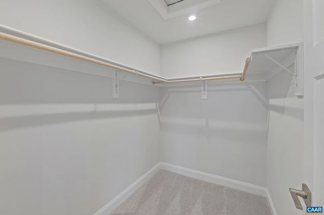 736 PARK RIDGE DR, Crozet, VA 22932