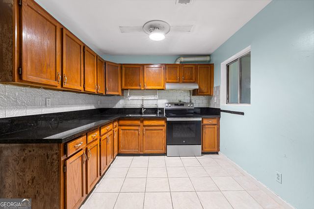 1025 Lynwood Place, Forest Park, GA 30297