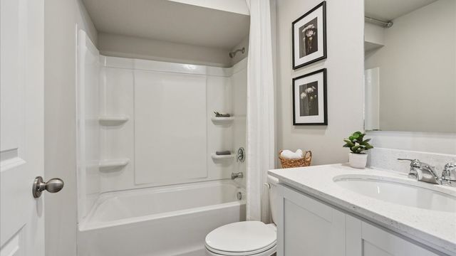 2475 SE Billings Place, West Des Moines, IA 50265