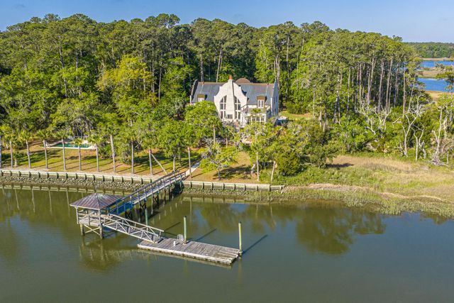 8654 Glascow Island Loop, Edisto Island, SC 29438